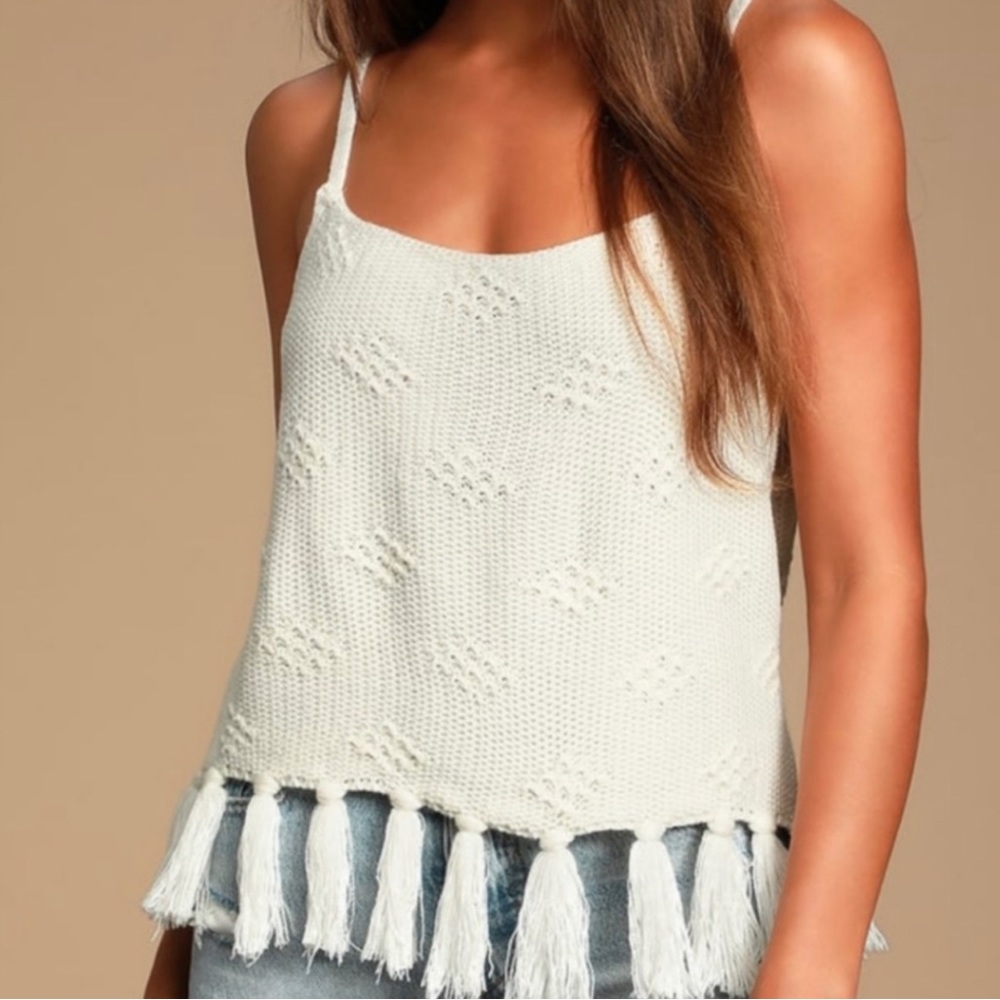 Lulus Del Mar White Cream Tassel Fringe Knit Sweater
Tank Top - NWT
